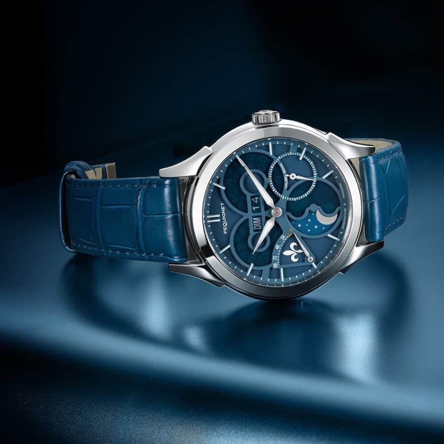 Royale Saphir,  cadran bleu Topaze, lunette acier